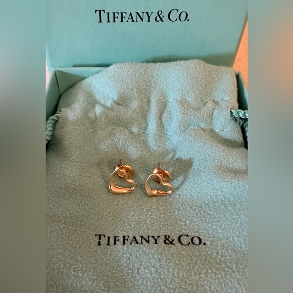 Tiffany & Co. Elsa Peretti 18k Gold Stud Earrings EUC - Picture 2 of 5